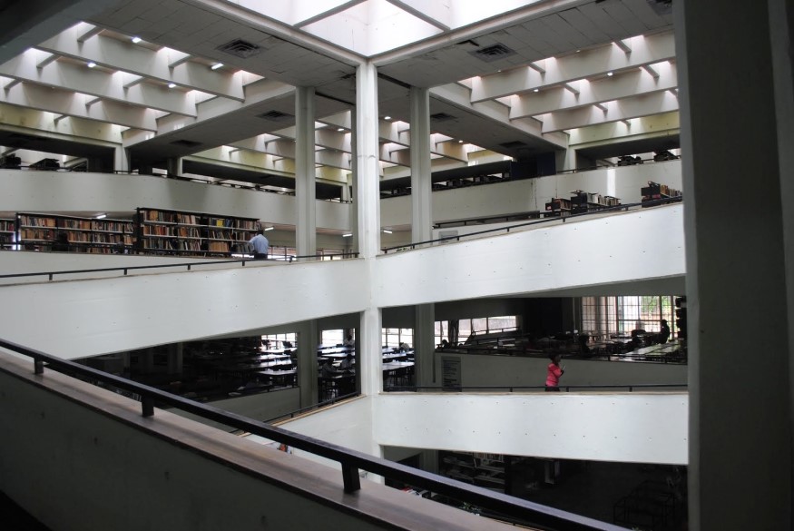 Photo-Inside UNZA Library